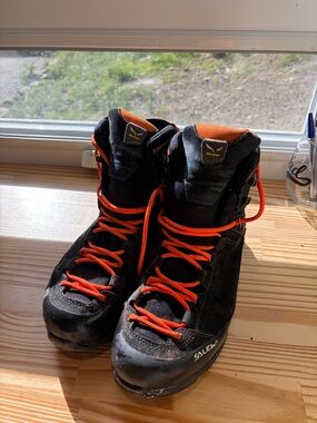 Salewa Mountain Trainers